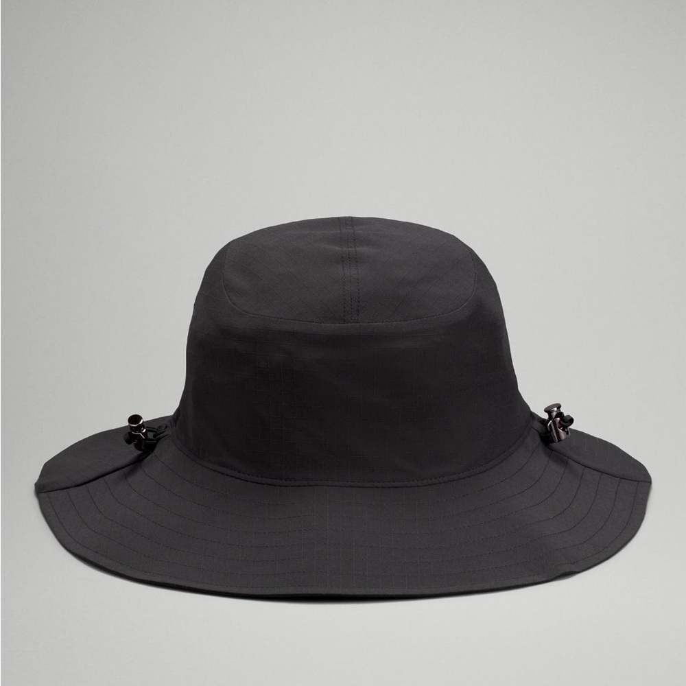 Lululemon Cinchable Black Wide Brim Bucket Hat